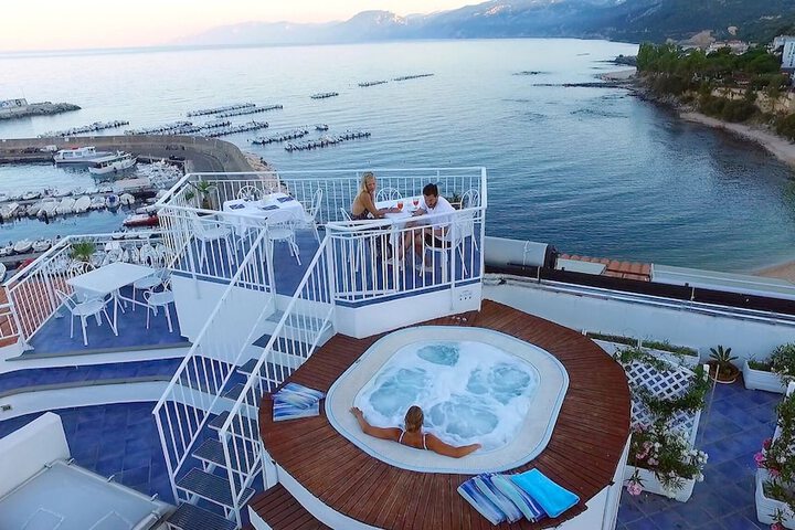 BUE MARINO HOTEL & ROOFTOP BAR in Dorgali