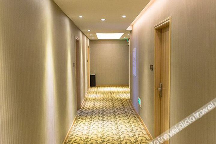 Hotel Interior 9 of 19