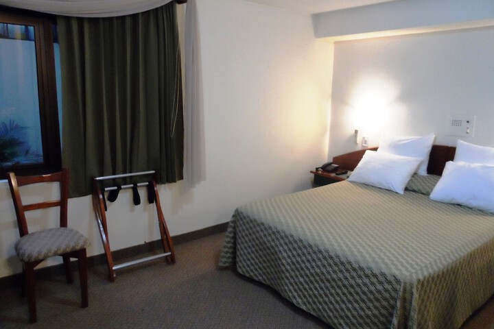 Room 6 of 55