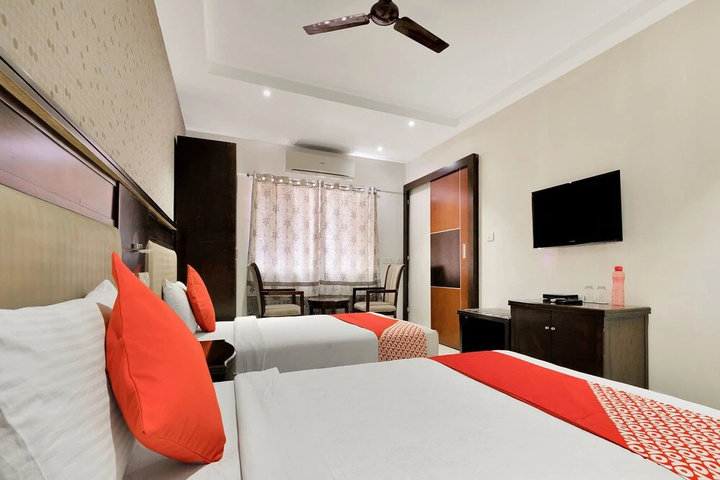 Room 5 of 24