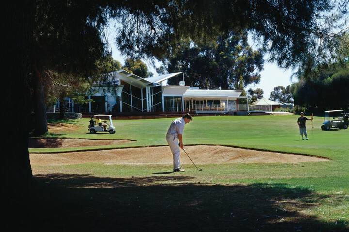 Golf 20 of 33