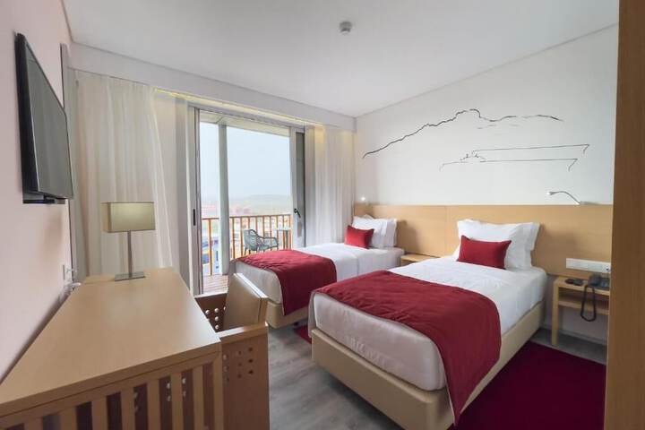 Room 4 of 19