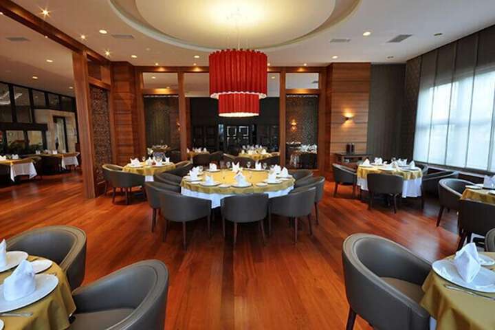 Dining 34 of 71