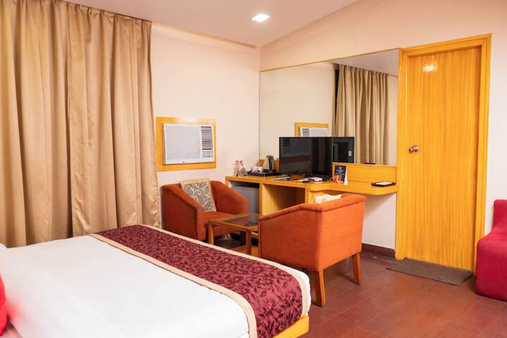 Room 28 of 39