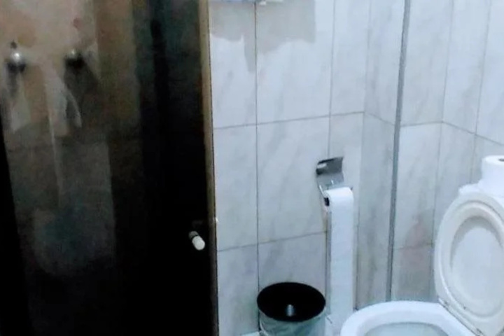 Room 8 of 27