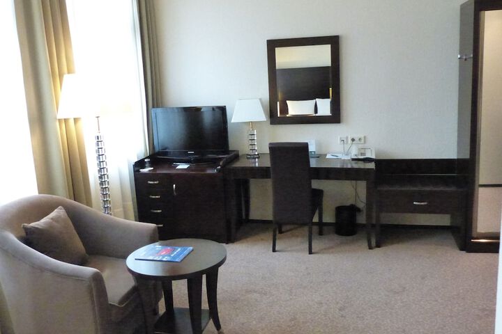 Room 21 of 40