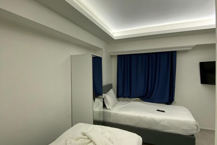 Room 3 of 6