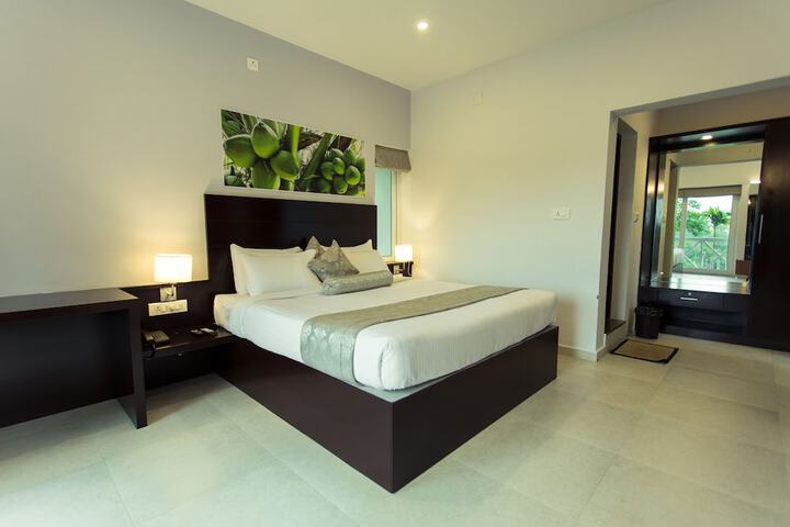 Room 8 of 27