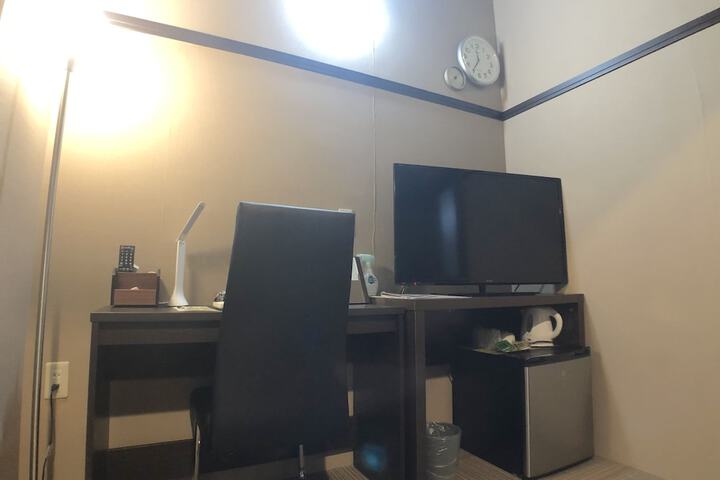 Room 30 of 79