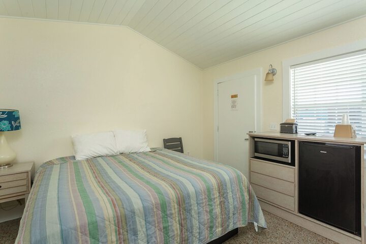 Paradise inn in Pensacola Beach, FL