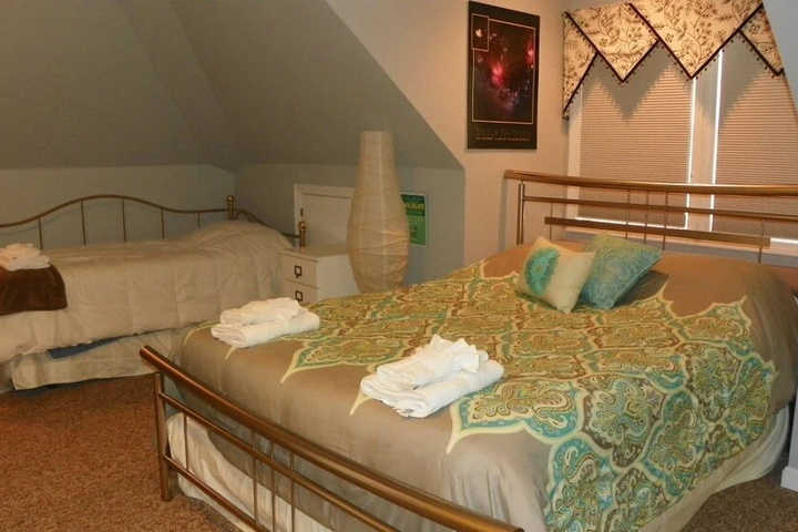 Room 5 of 15