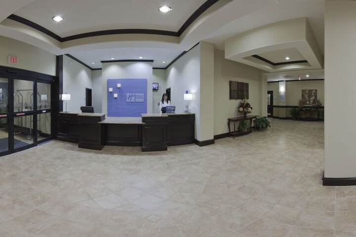 Hotel Interior 4 of 41