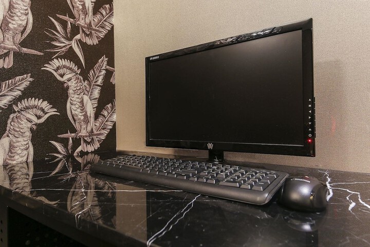 Room 28 of 48