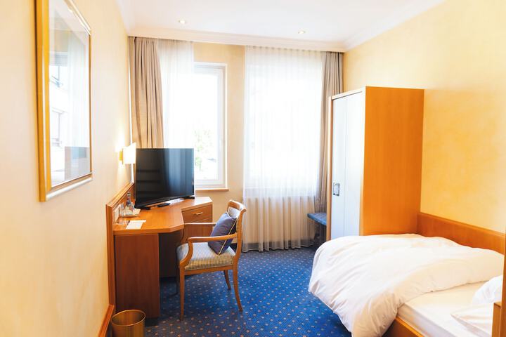 Room 11 of 58