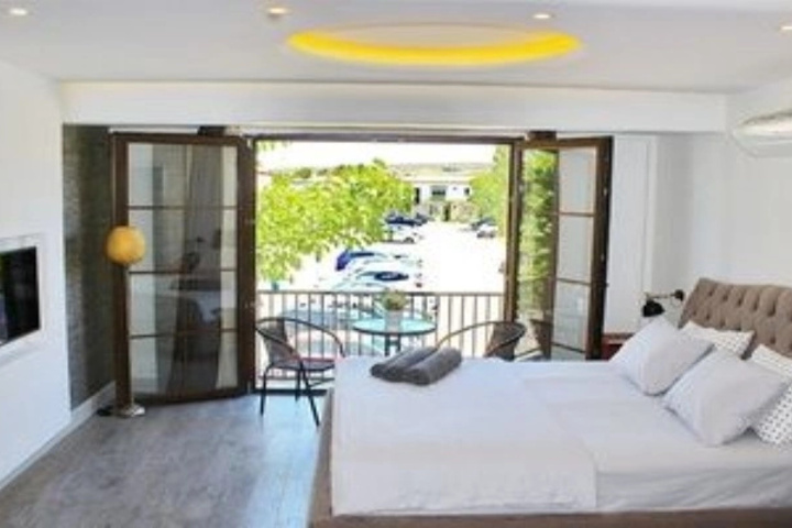 Sara Hotel