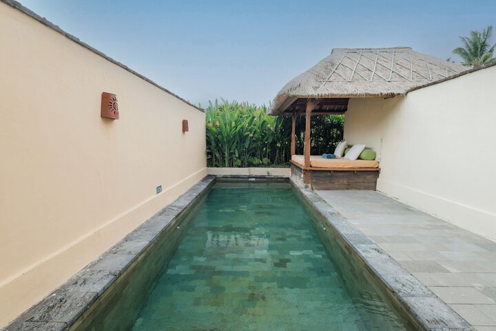 Pool Hotel