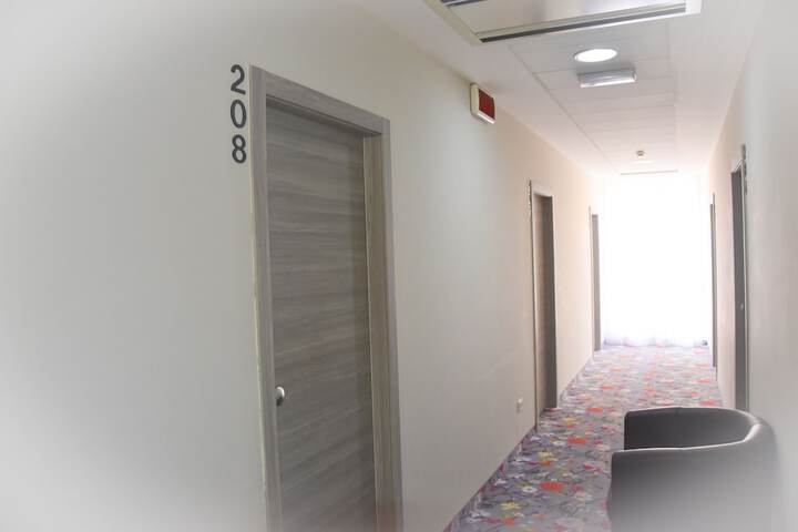 Ballroom/Hall 44 of 53