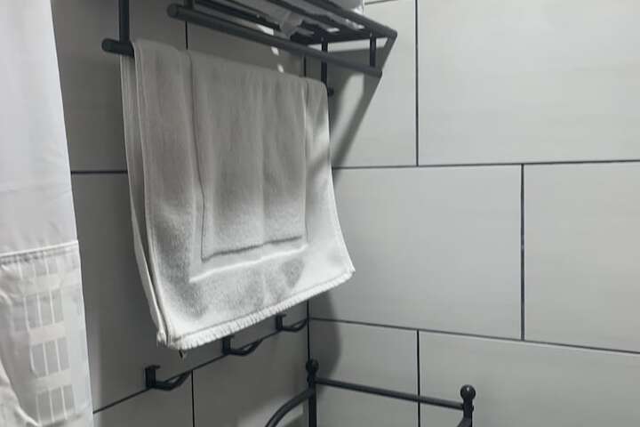 Room 141 of 167
