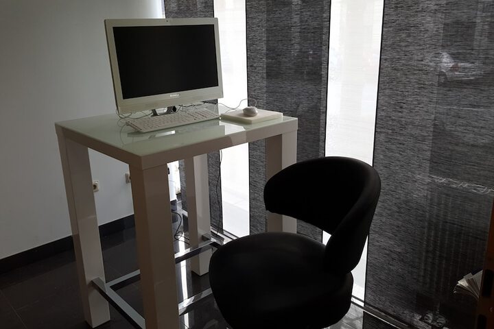 Business Center 57 of 59