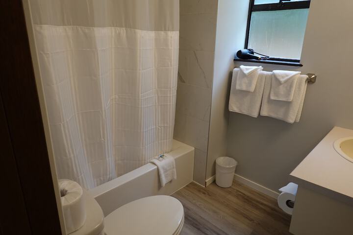 Room 20 of 34
