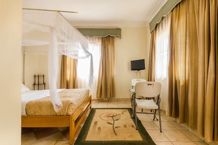 Room 14 of 56