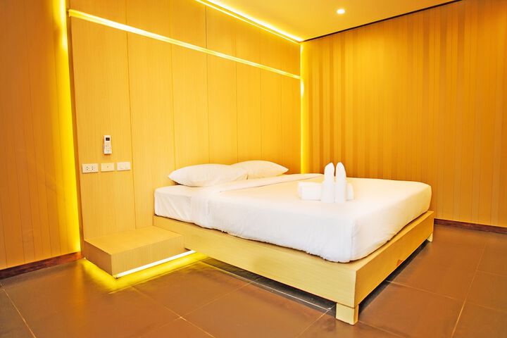 Room 18 of 59
