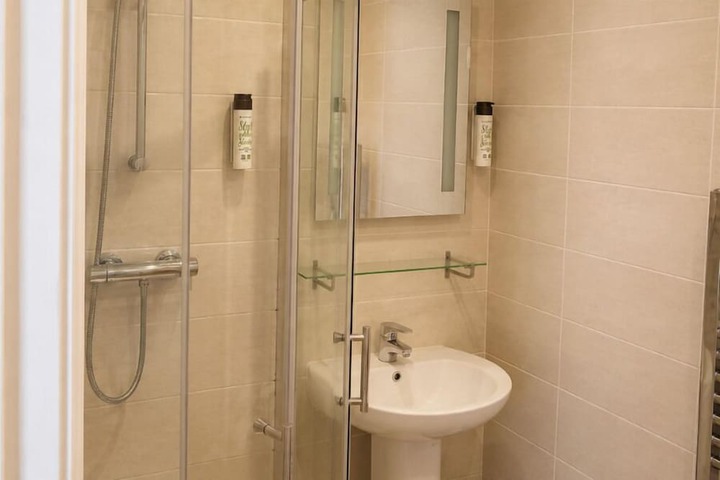Room 15 of 20