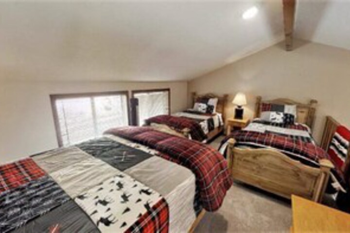 Room 16 of 21