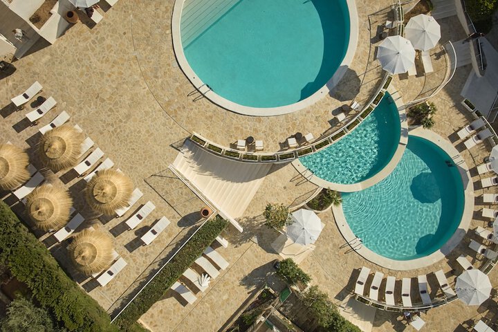 Pool 41 of 108