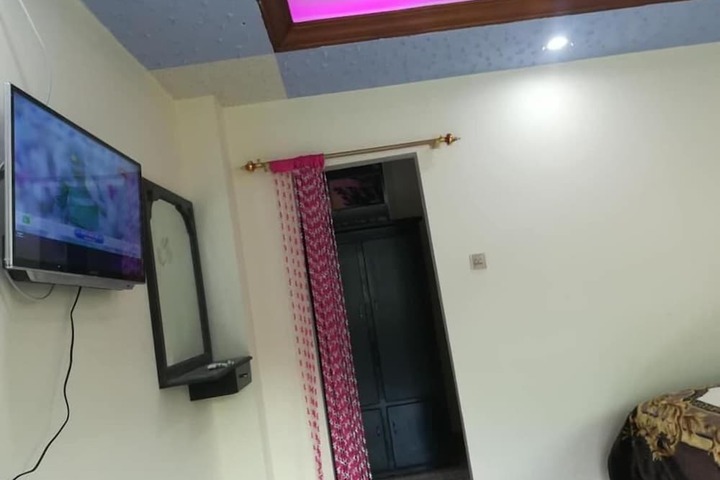 Room 17 of 19