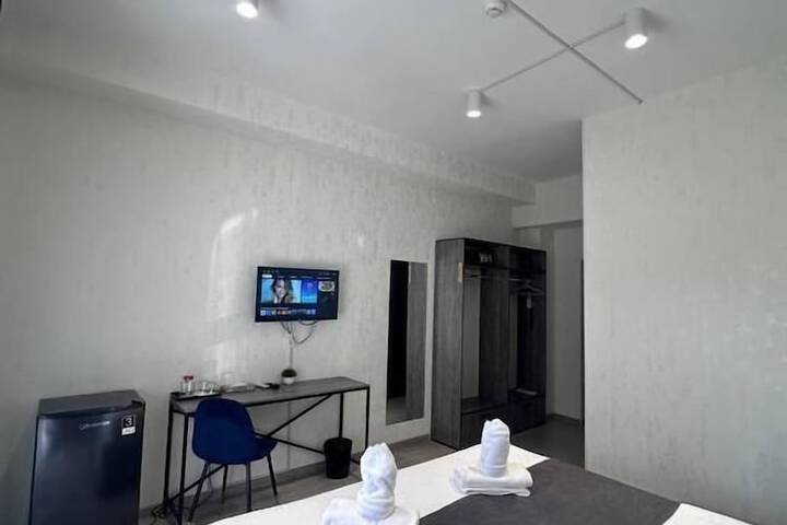 Room 17 of 62
