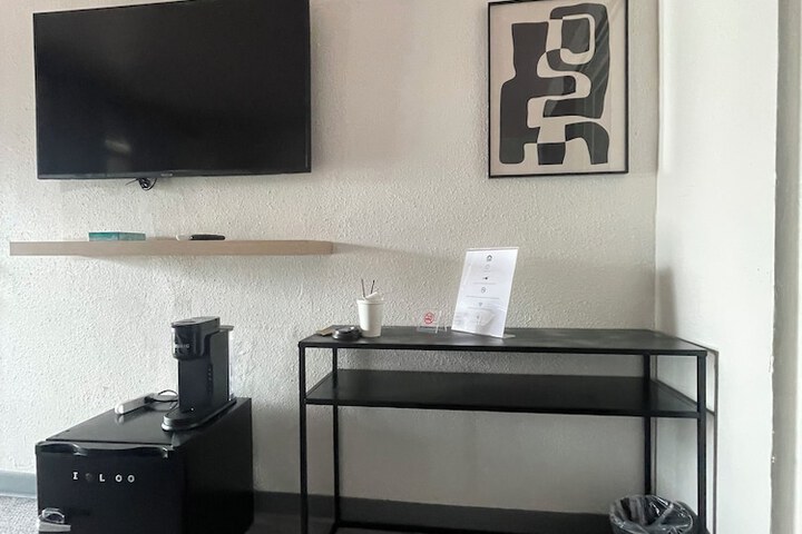 Room 62 of 131