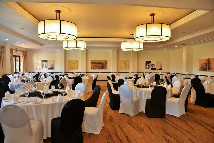 Dining 85 of 156