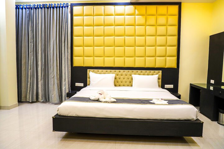 Room 6 of 71