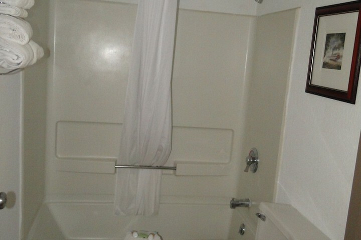 Room 22 of 38