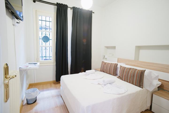 Room 18 of 47