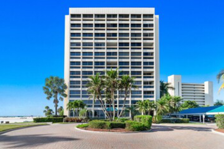 Hotel 27 of 82