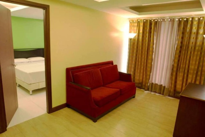 Room 18 of 50