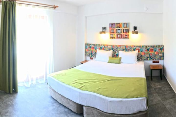 Room 17 of 60