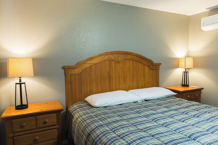 Room 277 of 917