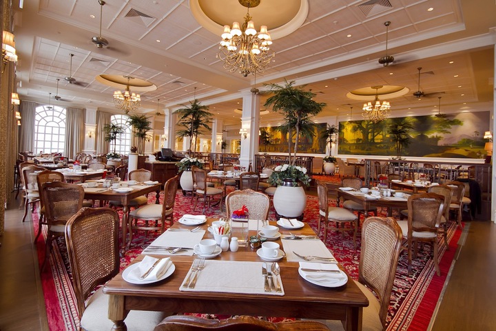 Dining 49 of 66