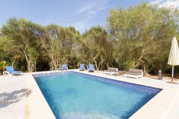 Pool 25 of 38