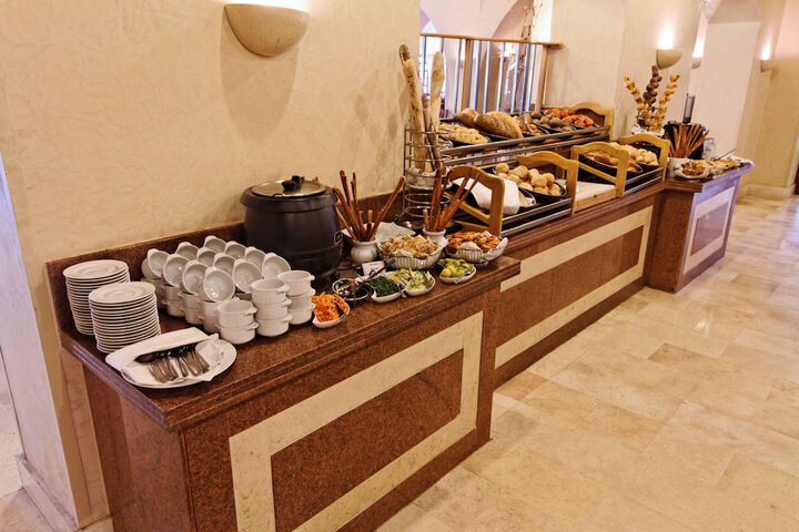 Breakfast/Coffee Service 74 of 113