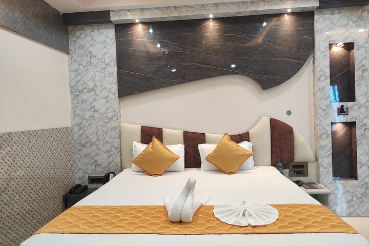 Room 21 of 50