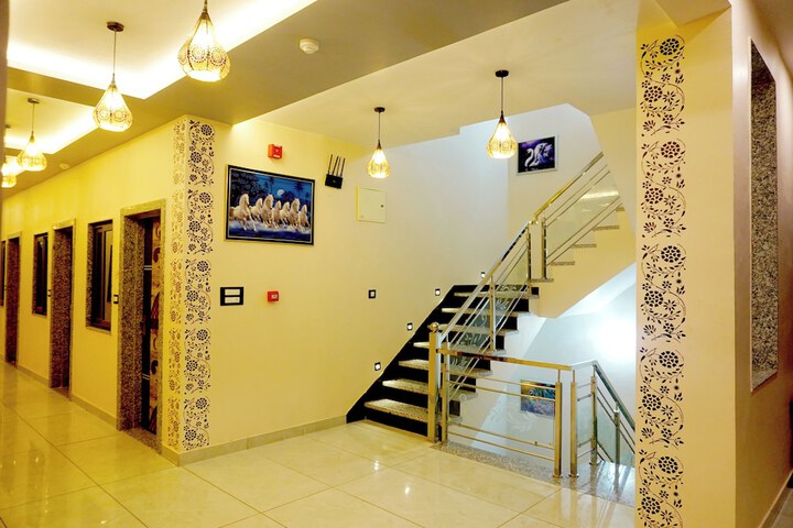 Hotel Interior 4 of 25