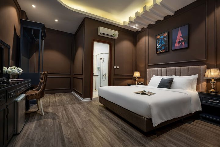 Room 8 of 59
