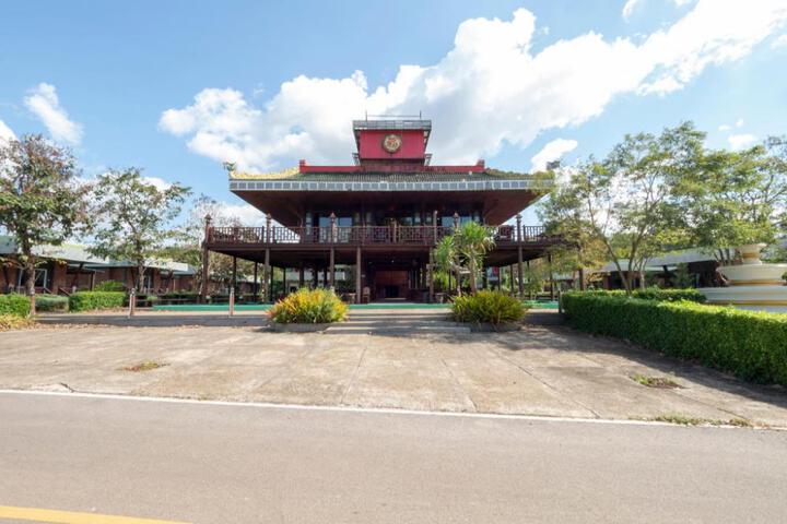 OYO 75343 P Two P Resort