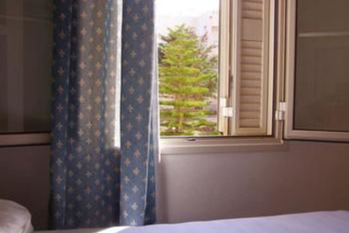 Room 31 of 89