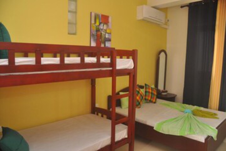 Room 16 of 18