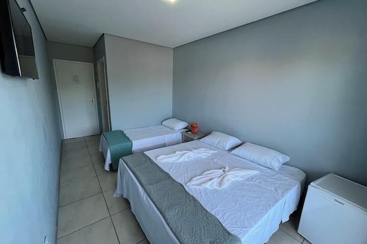 Room 15 of 34